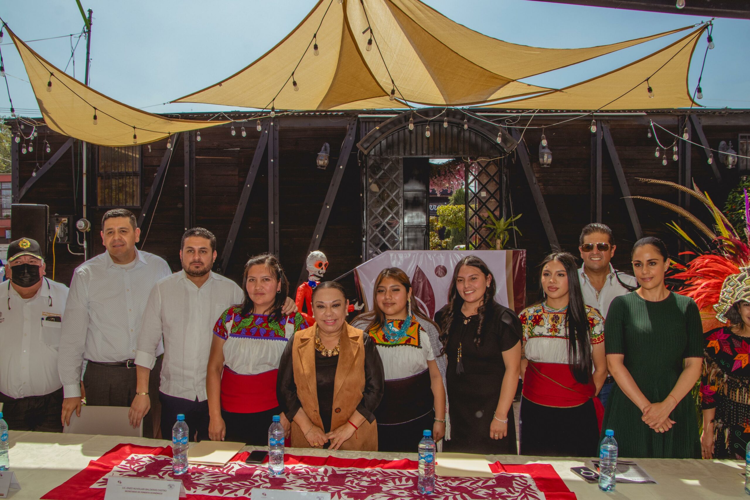 Feria del Mole en la comunidad indígena de Santa Ana Hueytlalpan 2024