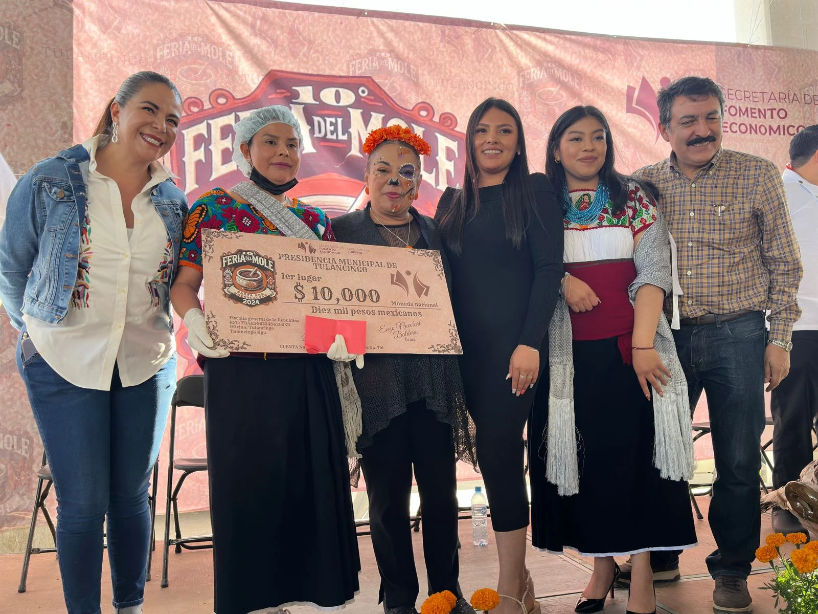 Feria del Mole en la comunidad indígena de Santa Ana Hueytlalpan 2024